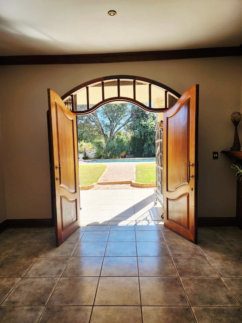4 Bedroom Property for Sale in Wilkoppies North West